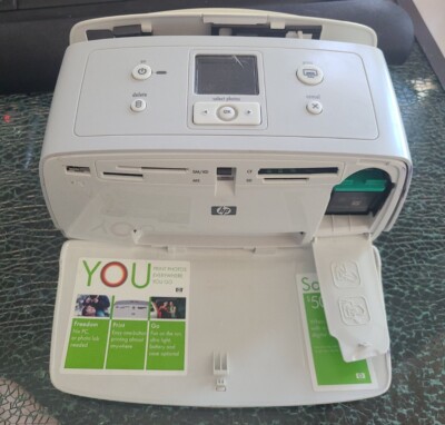 Used HP Photosmart 335 Portable Photo Printer Q6377L No