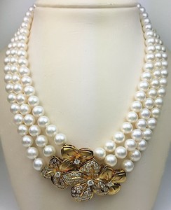 mikimoto clasp pearl necklace yellow gold 18k strand diamond cream flower