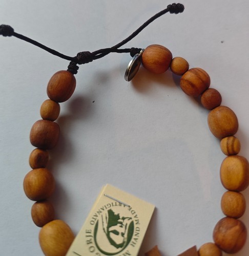 Bracciale da uomo cattolico nero in legno di ulivo con croce TAU di Medjugorje - Bild 11 von 17