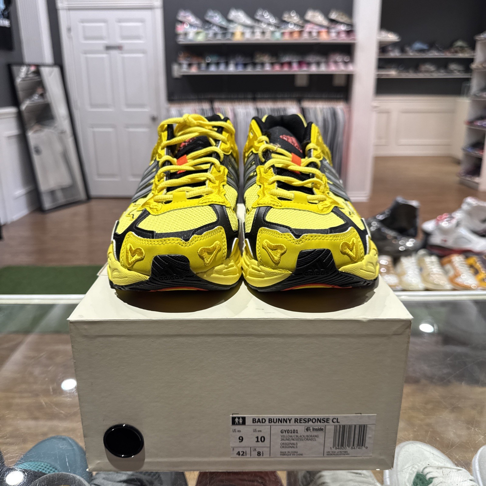 adidas Bad Bunny x Response CL Size 9 brand new image 2