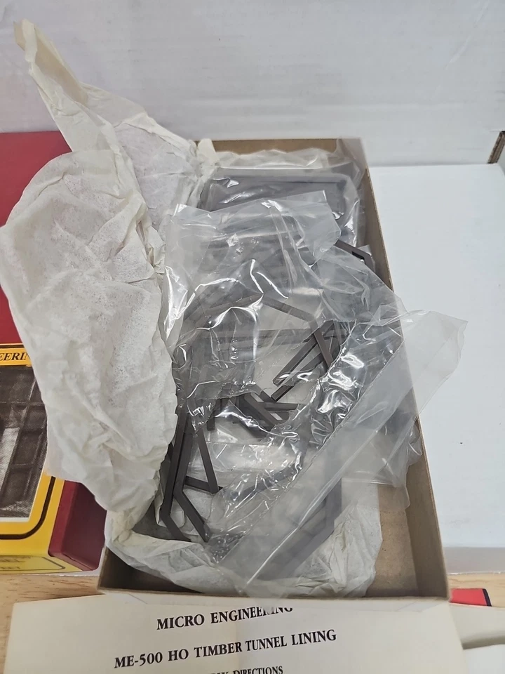 Micro-Engineering HO Scale Kit ME-500 Timber Tunnel Lining 99 Scale Feet New - Image 4 of 4