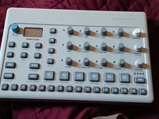 Elektron Cycles FM Groovebox Model: Cycles - Mint Condition With Case.