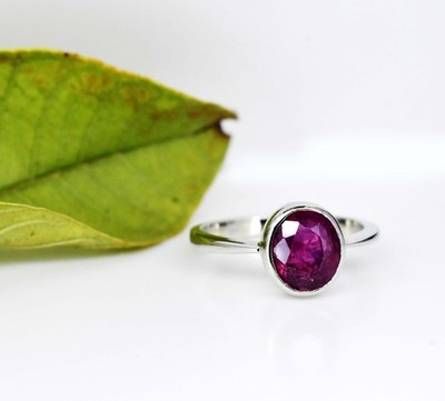 925 Sterlingsilber 9 mm unbeheizter natürlicher roter Rubin Ring US-Größe 6,5, 2,76 GM