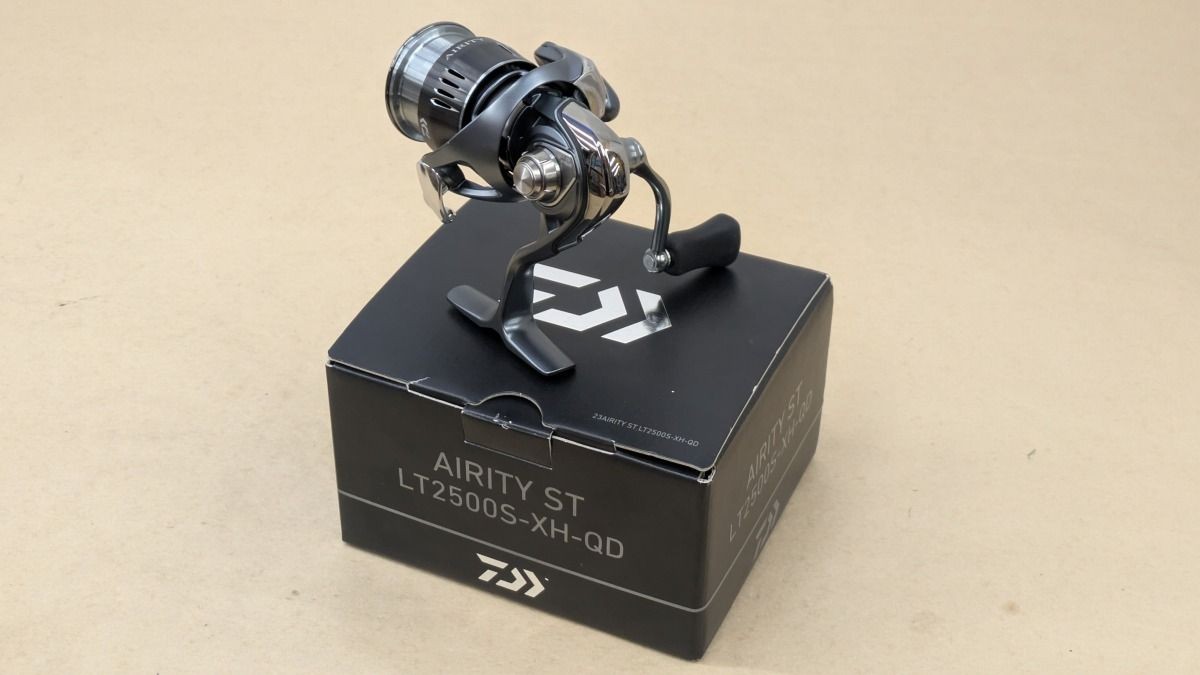 Daiwa 23 Airity ST LY2500S-XH-QD 41416 | eBay