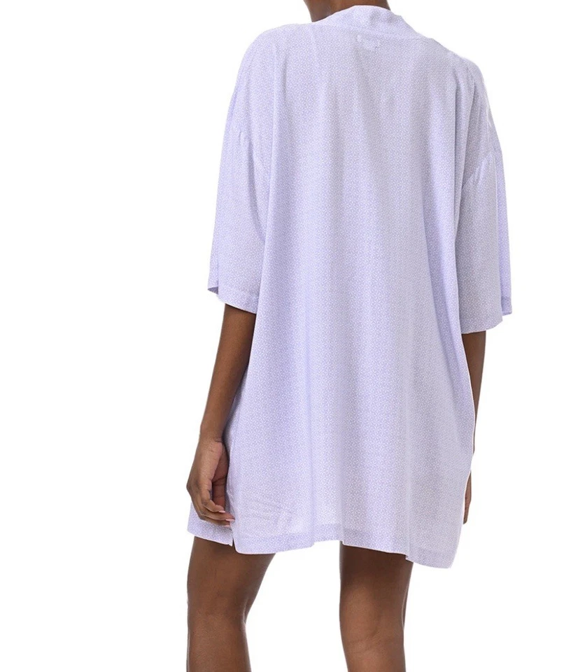 Espléndido para mujer 3 piezas Conjunto de bata, camiseta sin mangas y pantalones cortos para dormir talla M Foto 2 de 4