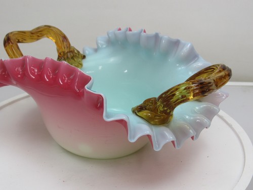 Viktorianischer gefasster Glas Braut Korb Schale Griffe rosa antik UV LEUCHTET - Bild 7 von 24