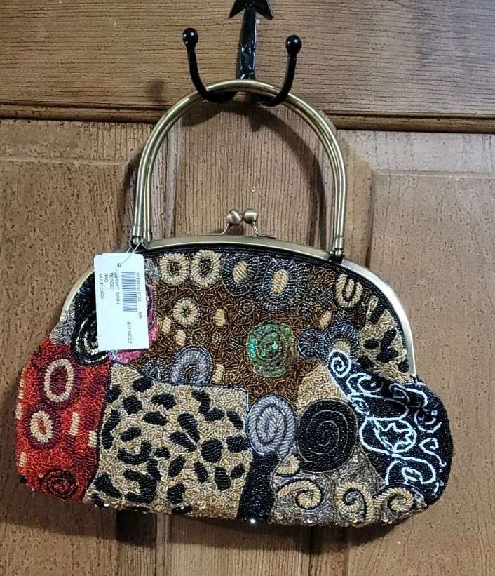 ¡NUEVO CON ETIQUETAS! BOLSO DE MANO CHICOS TOTALMENTE CON CUENTAS CON CADENA DE HOMBRO EXTRAÍBLE* ¡MUY ÚNICO!