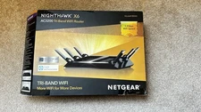 NETGEAR Nighthawk X6 AC3200 Tri-Band WiFi Router R8000-100NAS