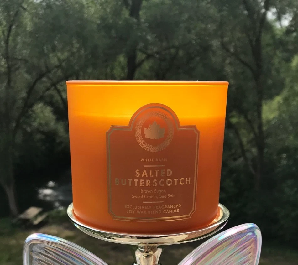 Vela de 3 pavios salgada Bath & Body Works caramelo nova em folha lacrada - 14,5 oz - Imagem 4 de 4