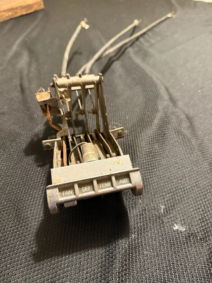 1963 1964 Chevrolet Impala Bel air Biscayne HEATER AIR CONTROLS 3000175 Oem - Image 2 of 4