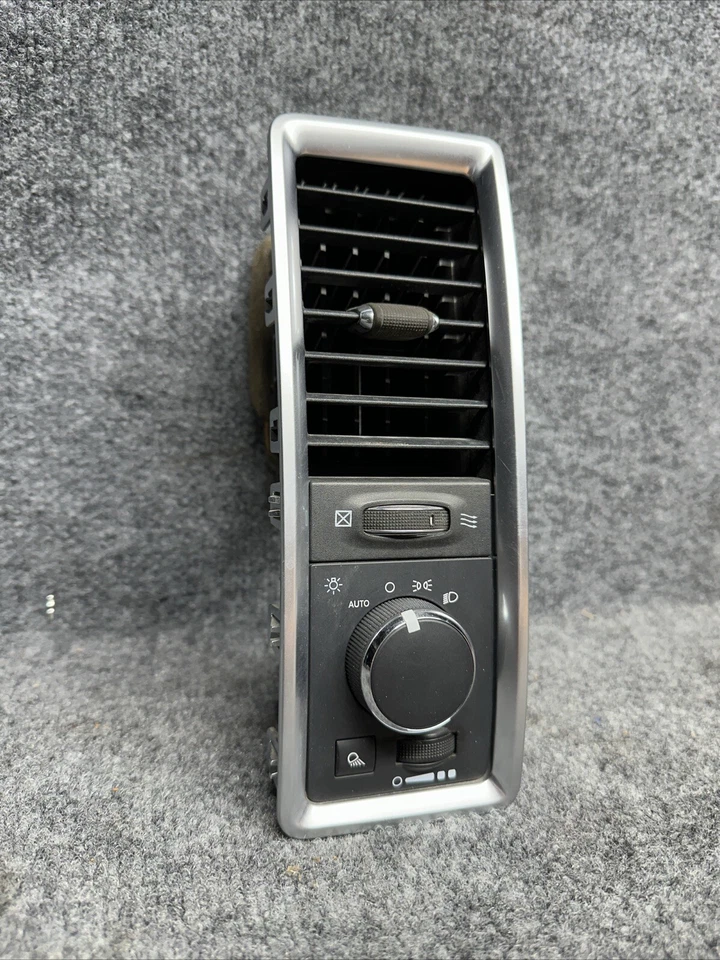 2013-2020 Ram 1500 Classic Left Air Conditioning & Heater Outlet OEM (H14) - Image 3 of 4