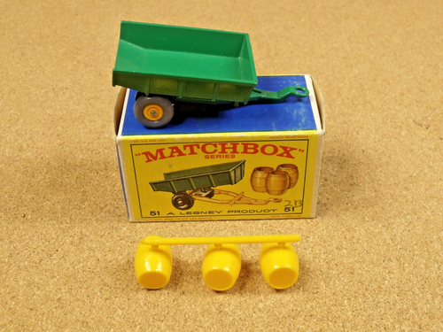 OLD VINTAGE LESNEY MATCHBOX # 51 JOHN DEERE TRAILER ORIGINAL BOX GPW