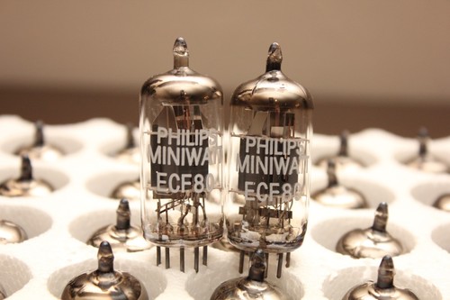 PHILIPS MINIWATT ECF80 (6BL8 CV5215) - triode/pentode - PAIRE ASSORTIE - NEUF - Photo 2 sur 9