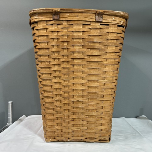 Longaberger 22" Basket Hamper & Wood Lid Read Sh - Picture 4 of 8