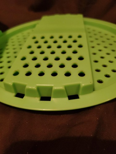 Vintage TUPPERWARE Cheese Grater/Slicer & Bowl Jadeite Green 2 pc 787-6 & 786-7 - Picture 6 of 12