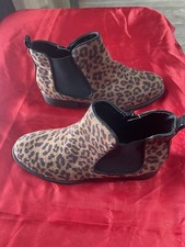 NEW RAMPAGE KALLIE LEOPARD ANKLE GIRLS BOOTS SIDE ZIP SIZE 5. WS105