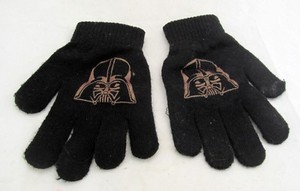 STAR-WARS-Darth-Vader-Black-Knit-Winter-Gloves-Mittens-Kids-One-Size-Boy-Girl