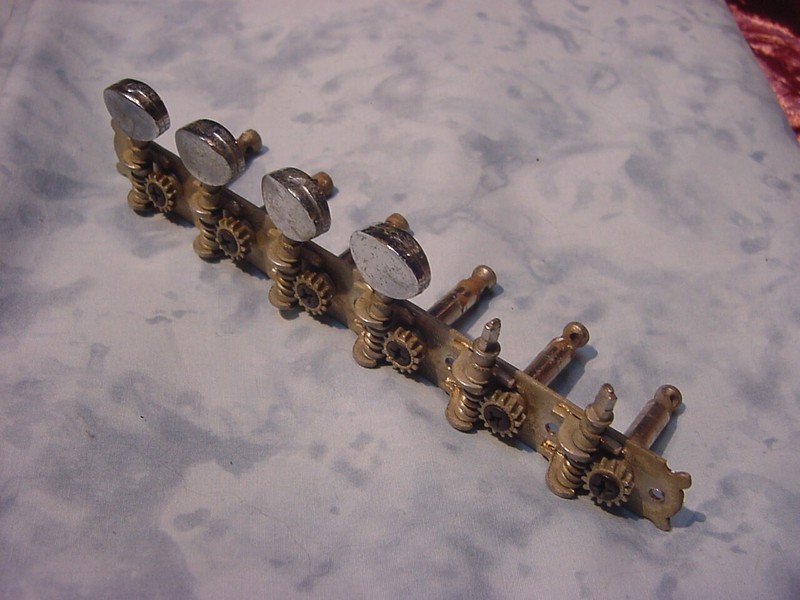 VINTAGE KLUSON TUNER PARTS SIX IN LINE / 12 STRING TUNERS / TUNING MACHINE KEY
