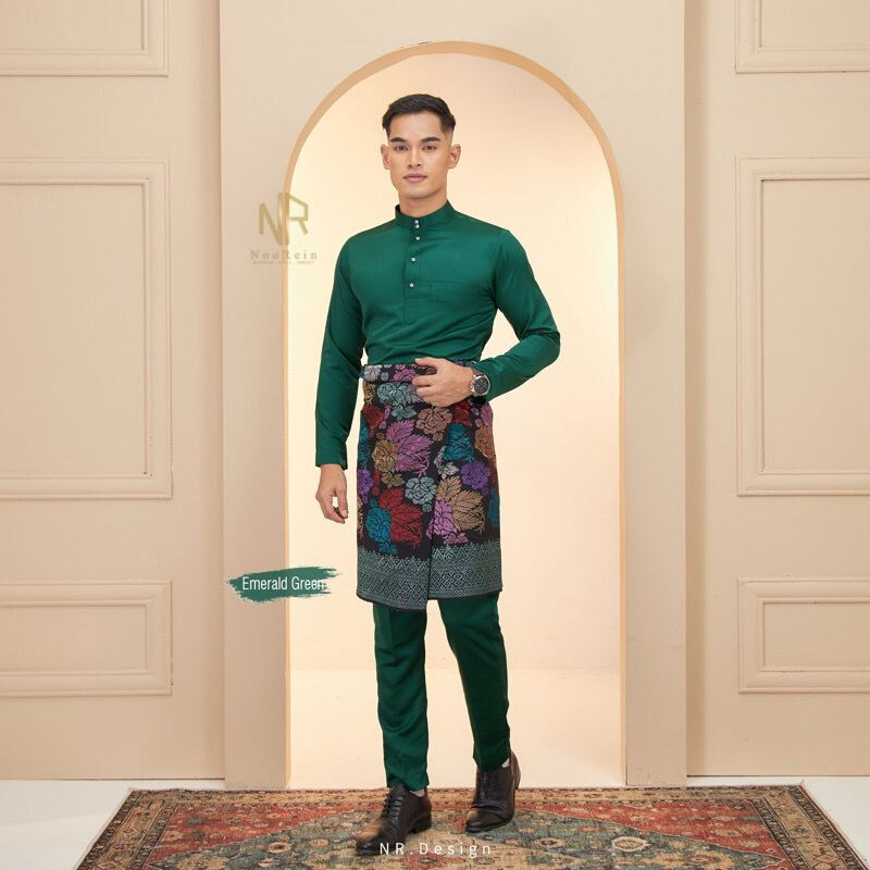Exclusive Baju Melayu Premium Dachis Fabric for a Timeless Look Green / M Exclusive Baju Melayu Premium Dachis Fabric for a Timeless Look Green / M
