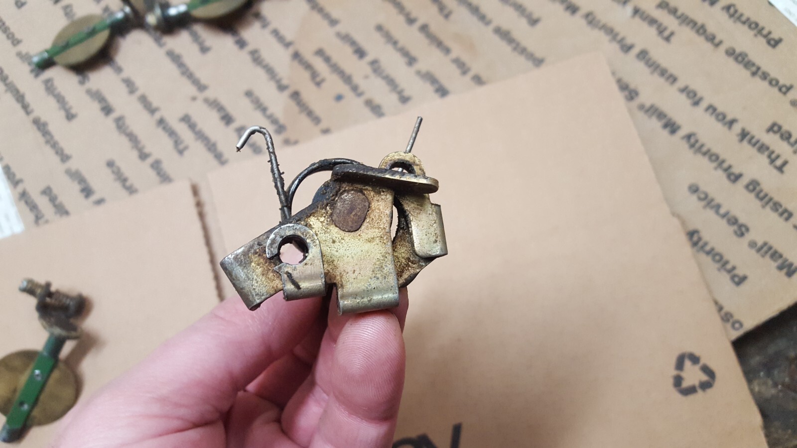 8890 Kawasaki ZX10 ZX1000 inner left carburetor 2 throttle shaft flap ASSY eBay