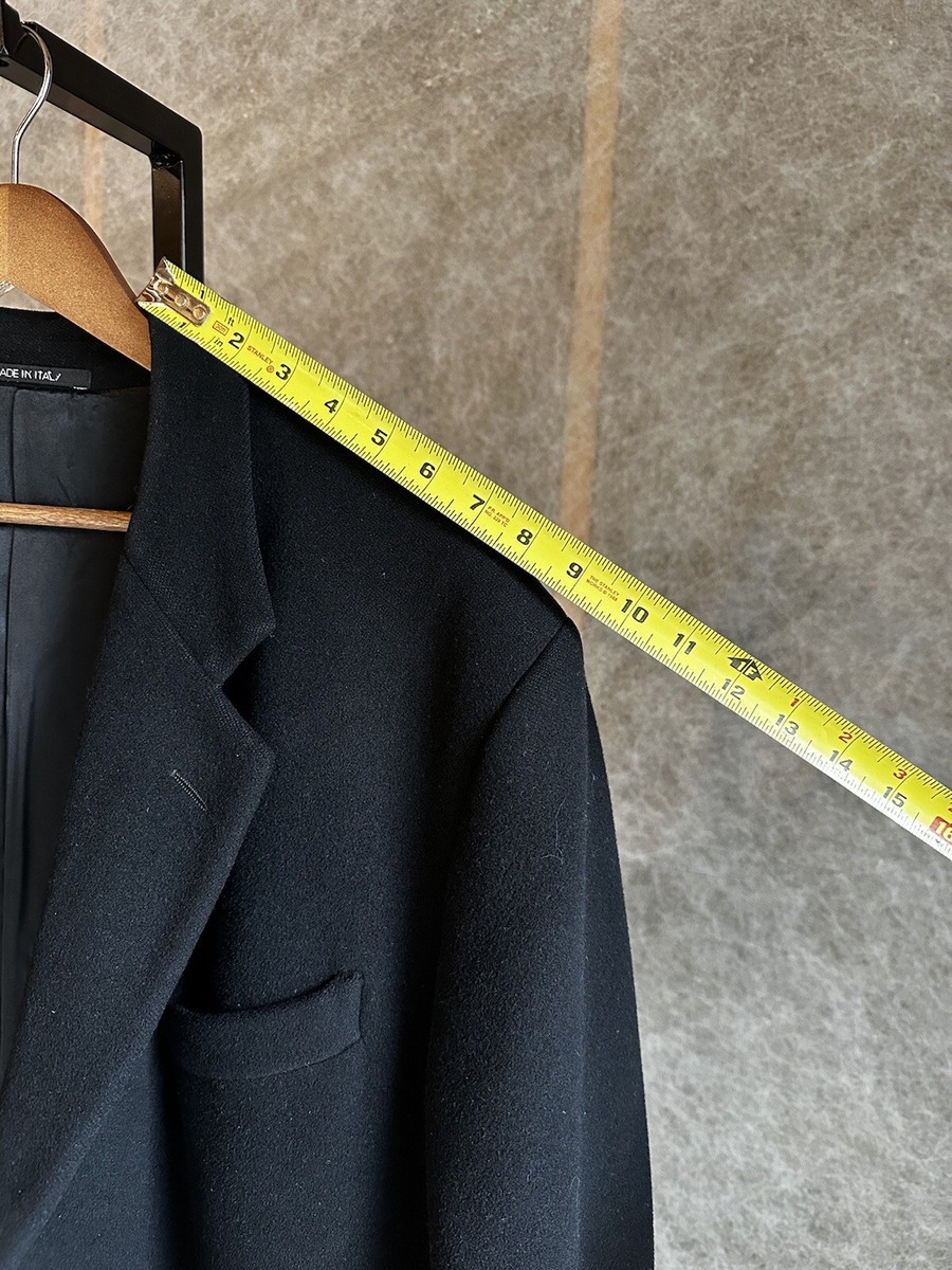 Giorgio Armani Collezioni Mens Top Coat, Sz 46L, Black Giorgio Armani Collezioni Mens Top Coat, Sz 46L, Black