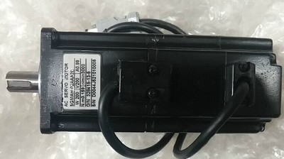 One USED Yaskawa Servo Motor SGMAH-02AAA2C 200W tested