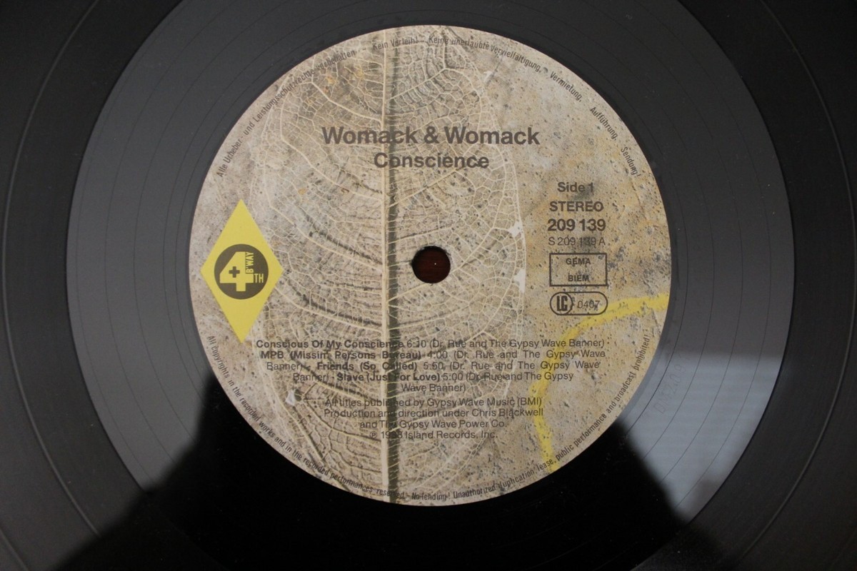 WOMACK & WOMACK - CONSCIENCE - 4TH & BROADWAY RECORDS - 209 139