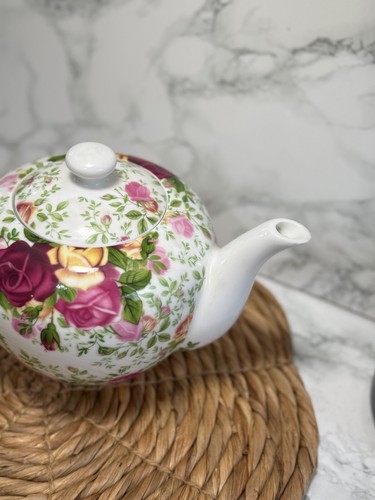 Royal Albert Old Country Roses Chintz Tea For One Teapot Cup & Saucer - Picture 4 of 13