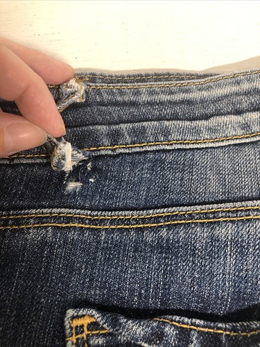 Vigoss Distressed Denim Cuffed Capri Jeans Women's Size 9 - Picture 6 of 7