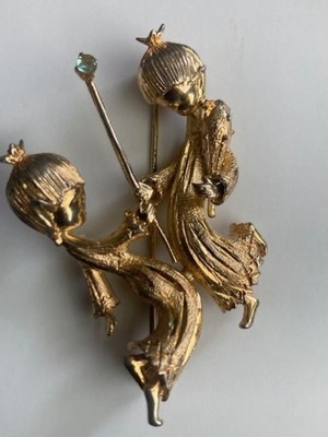 vintage brooch sterling good condition gold tone