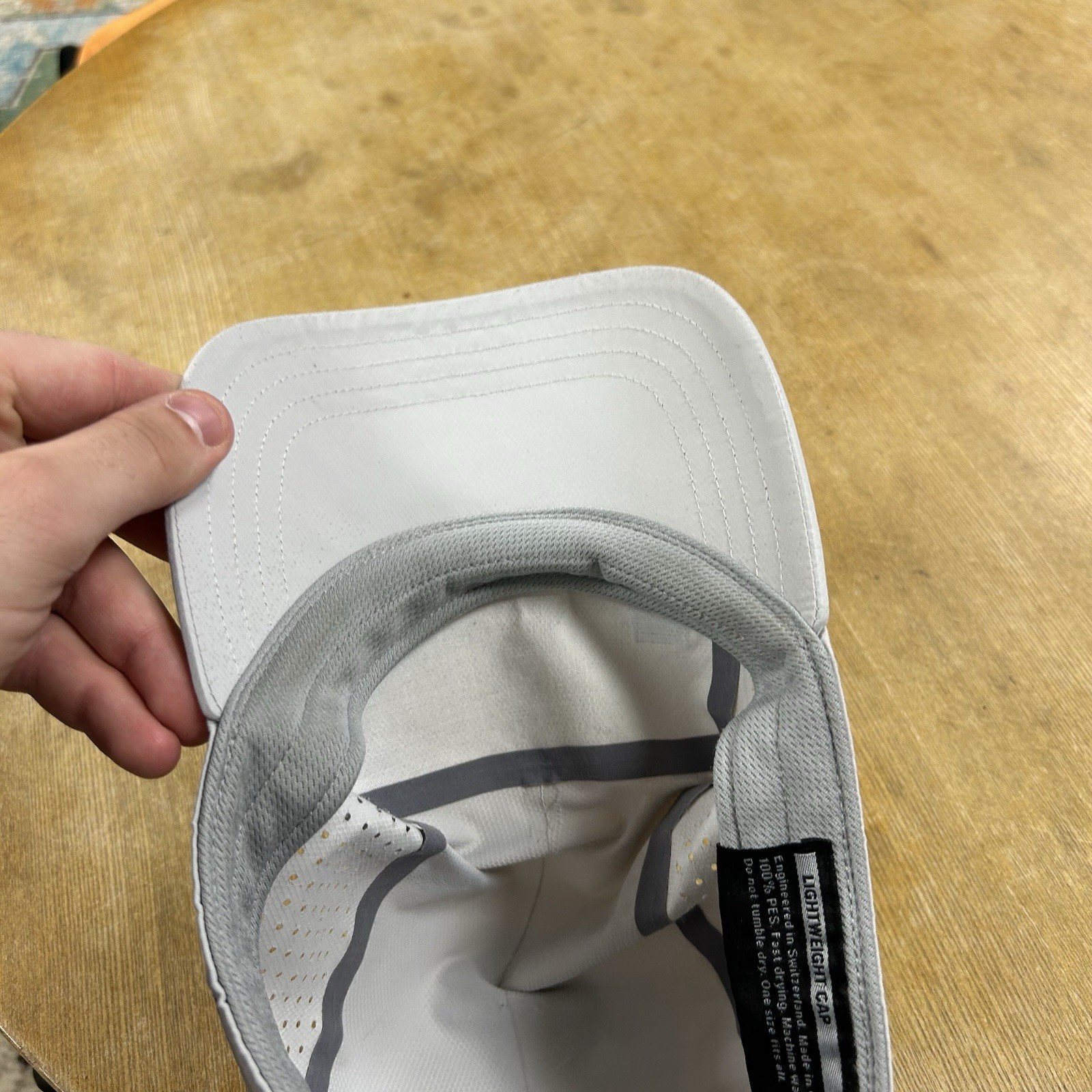 On Running Lightweight Gray Performance Wicking C… - image 15