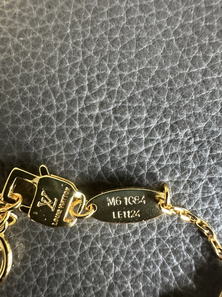 LOUIS VUITTON LV Icónico Brazalete Oro, Plata y Rosa Logo Tréboles CAJA EN EXCELENTE ESTADO Foto 3 de 4