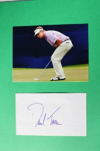 David Toms Golfista Profesional Firmado a Mano Autografiado 3X5 Tarjeta Nuevo Conjunto de Fotos Alfombrilla BONITO - - Imagen 1 de 1