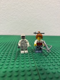 LEGO Monster Fighters Lot Vampyre Hearse Zombies Crazy Scientist 9464 9465 9466