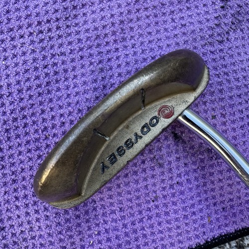 "Putter de latón Odyssey Dual Force Rossie 2 eje de acero para diestros 33,5"" mal agarre" - Imagen 4 de 9