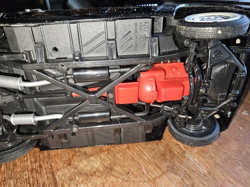 REVELL, 1:18 SCALE 1956 T-BIRD, SEE PHOTOS FOR DETAILS - Picture 14 of 15