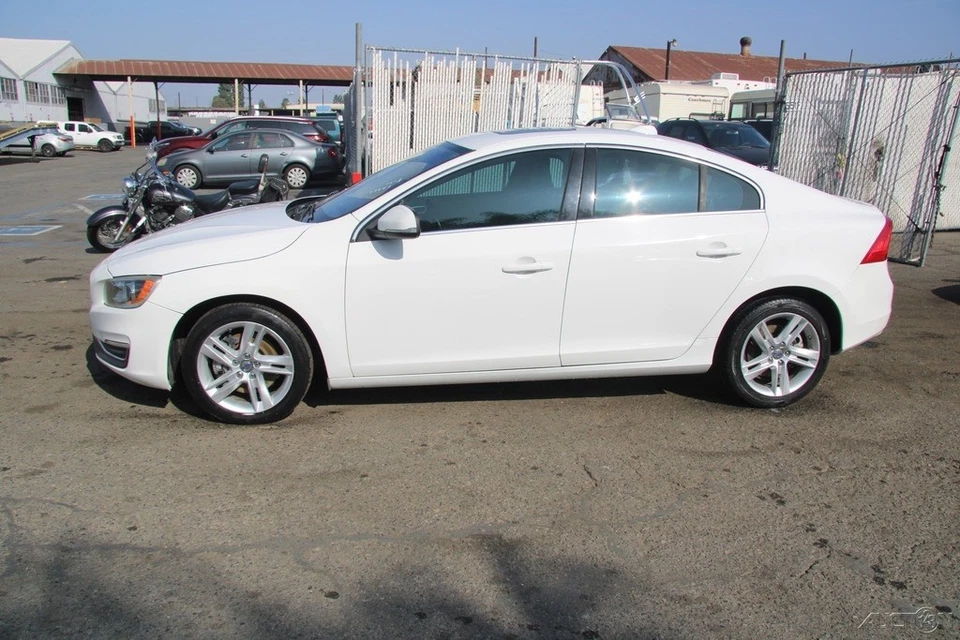 Volvo S60 T5 2014 Foto 3 de 4
