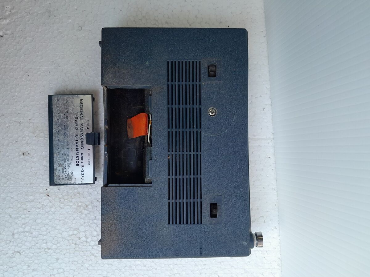 Vintage National Panasonic 2 BAND 10-Transistor R-237J Vintage National Panasonic 2 BAND 10-Transistor R-237J