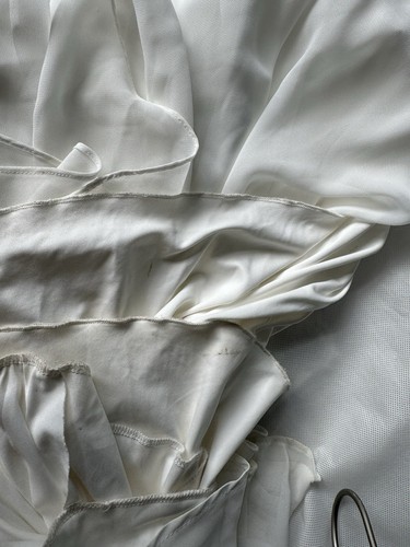 wedding dress size 16 - Picture 4 of 7