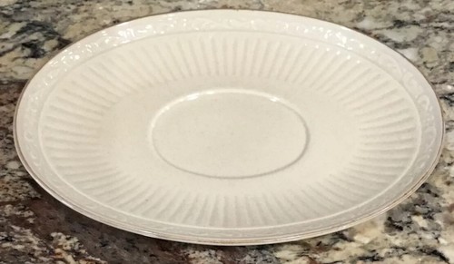HTF MIKASA STONE MANOR SAND DUNE DD105 COVERED BUTTER DISH LOOKS UNUSED - Picture 3 of 7