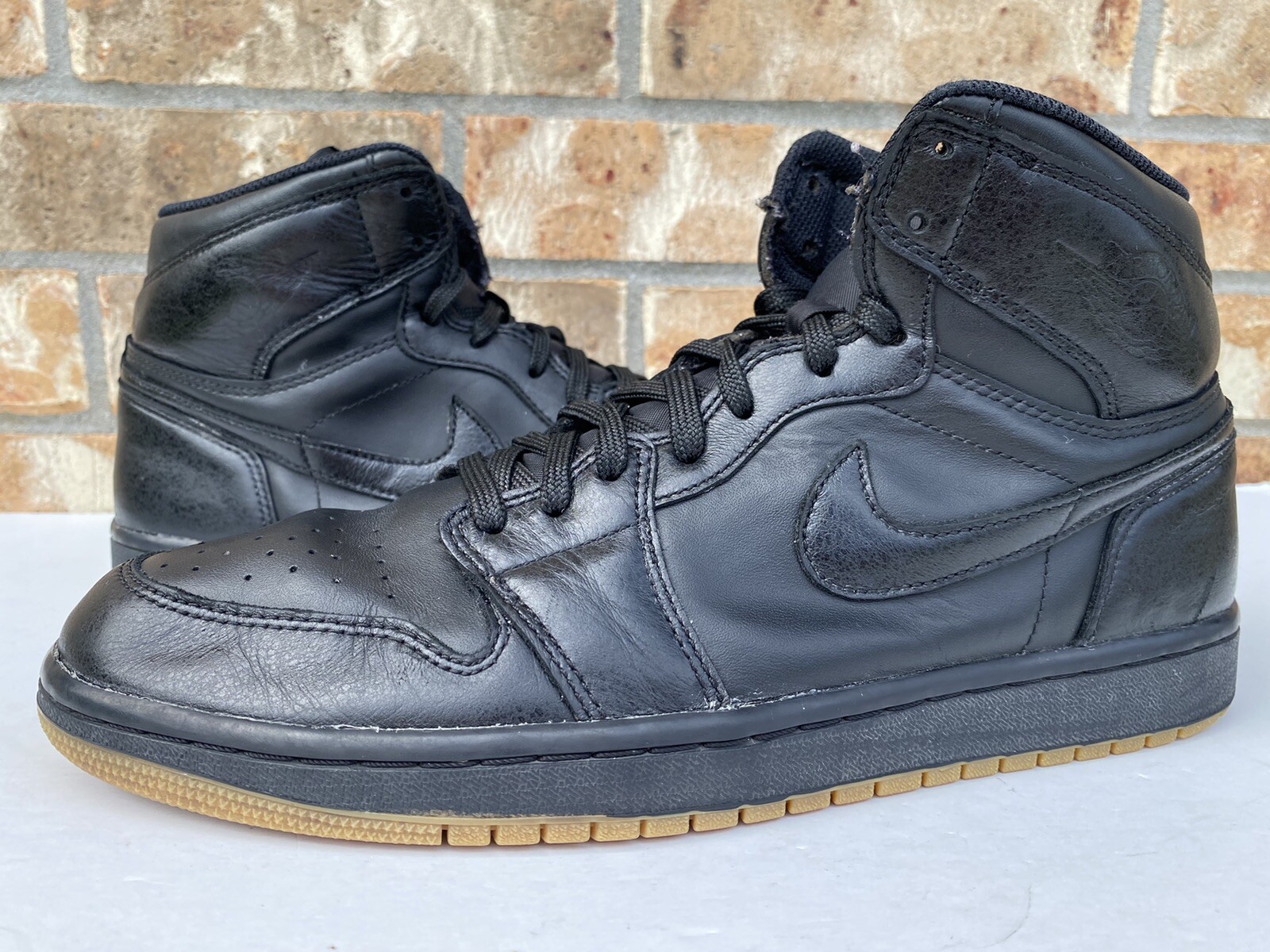 jordan 1 gum bottom