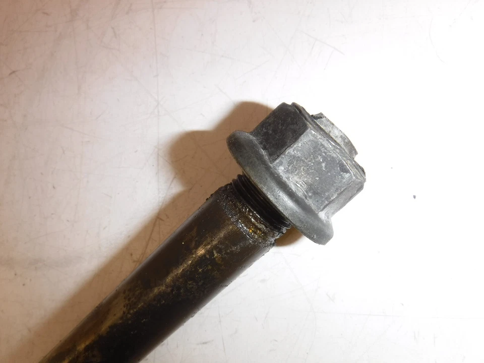 ALA DE PIVOTE LLANTA RUEDA TRASERA EJE TRASERO HONDA SILVER WING 650 GL650 NULA Foto 3 de 4