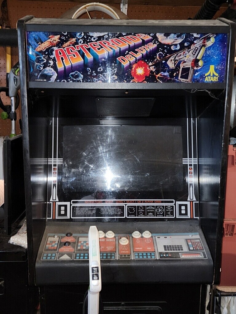 VINTAGE ATARI ARCADE MACHINE ASTEROIDS DELUXE GAME RARE