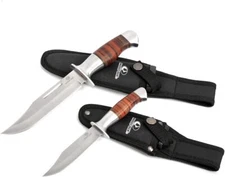 Two-piece hunting knife set with laser-patterned leather handles