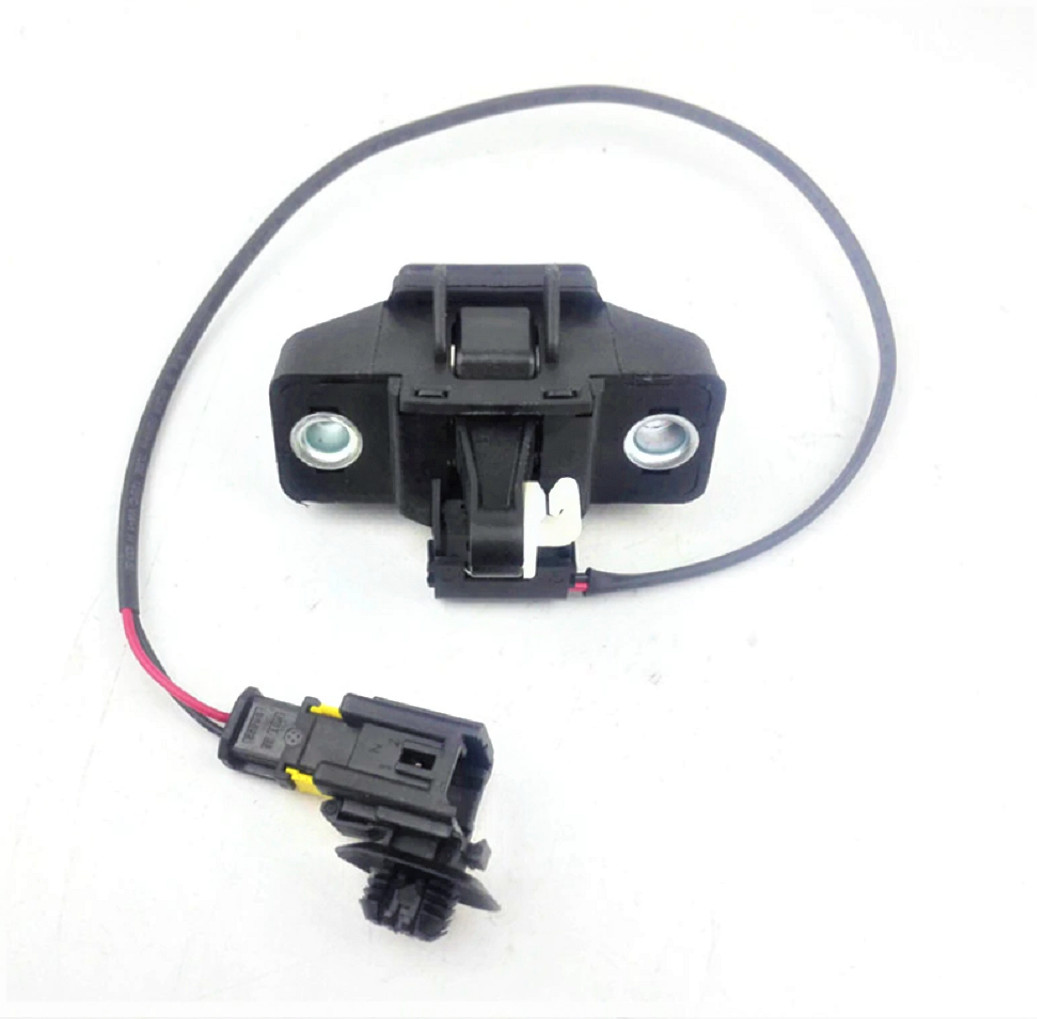 Serrure de coffre pour réparer le hayon électrique de Renault Clio 2 Berline 8200078950
