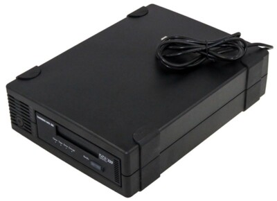 Tandberg 3625-DAT External DAT DDS Tape Drive USB 160/320GB Black