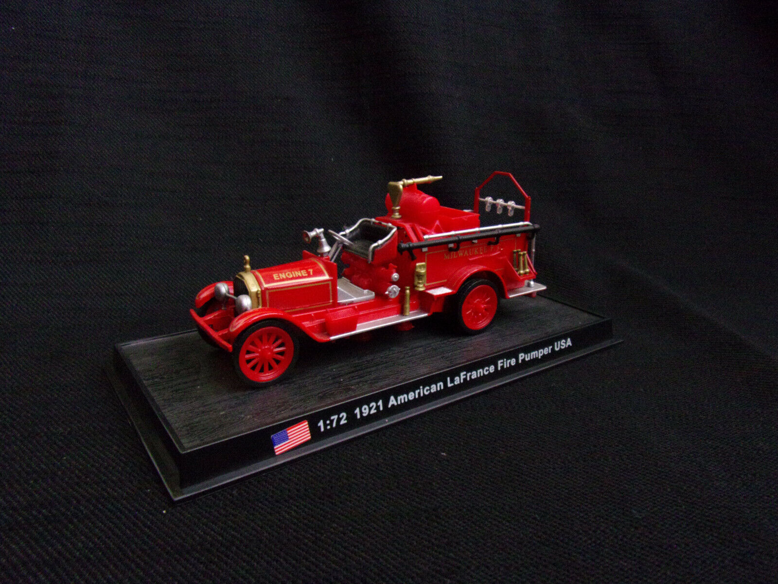 1/87 American fire engine TRUCK, 1/72 Mercedes benz Praga IFA W50