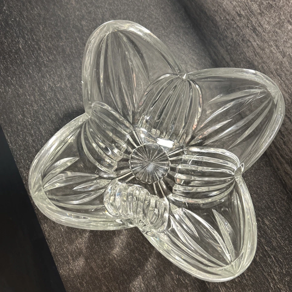 Tigela de vidro cristal tulipa 4 lados Mikasa San Larenz 7-3/4” Japão - Imagem 3 de 4