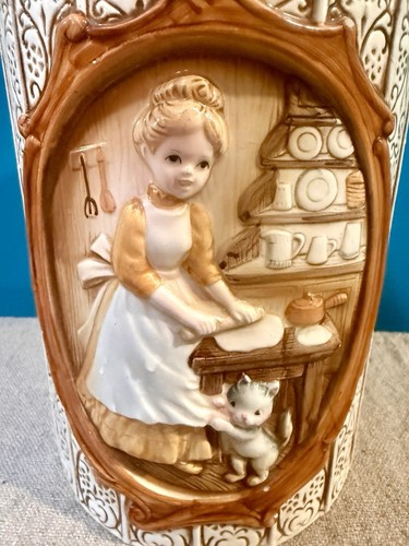 Sears/Roebuck 1978 Ceramic 3-Piece Set Canister, Creamer, Napkin Holder - Picture 5 of 24