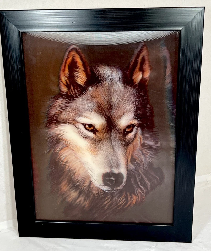 Wolf Wall Art Holographic Dimensional  VTG 1970s. VERY LIFE LIKE. 18” X  14” - Image 2 of 2